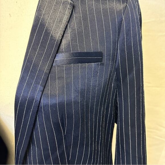 Banana Republic Women’s Navy Pinstripe Blazer Size 8P - Picture 3 of 16